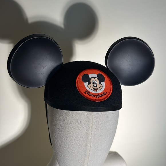 NWT Disney Disneyland Mickey Mouse Ears White and Black Hat - Picture 3 of 7